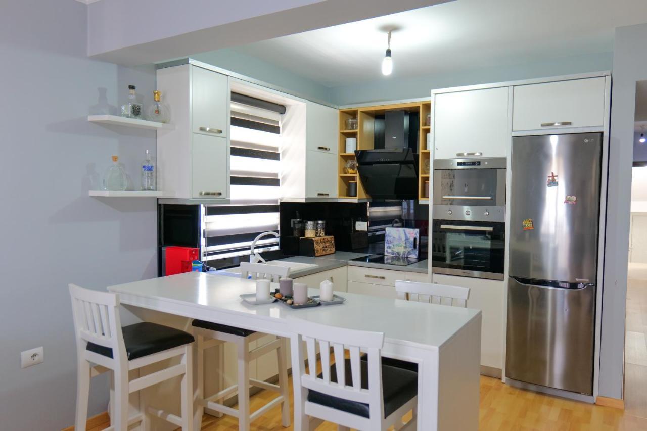 Ansel Home Saranda Extérieur photo