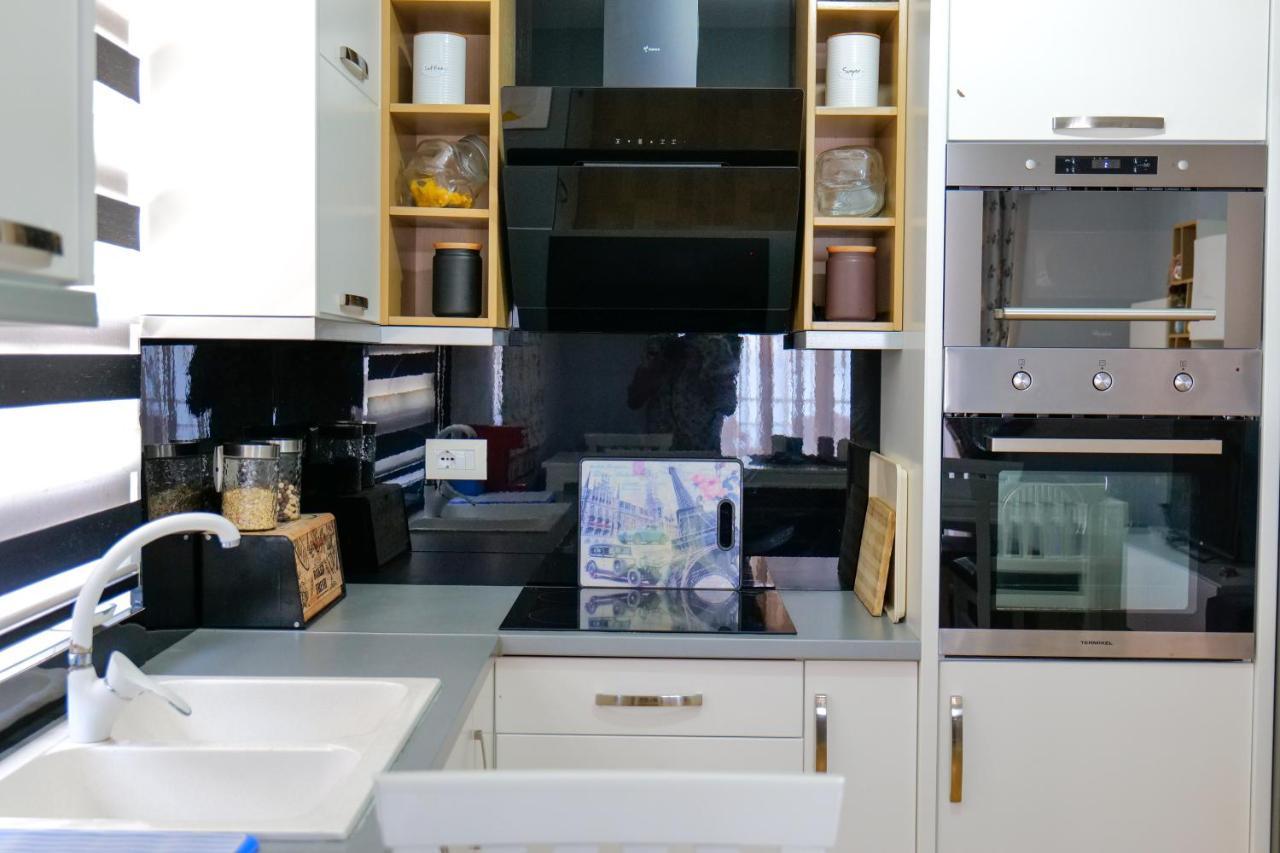 Ansel Home Saranda Extérieur photo